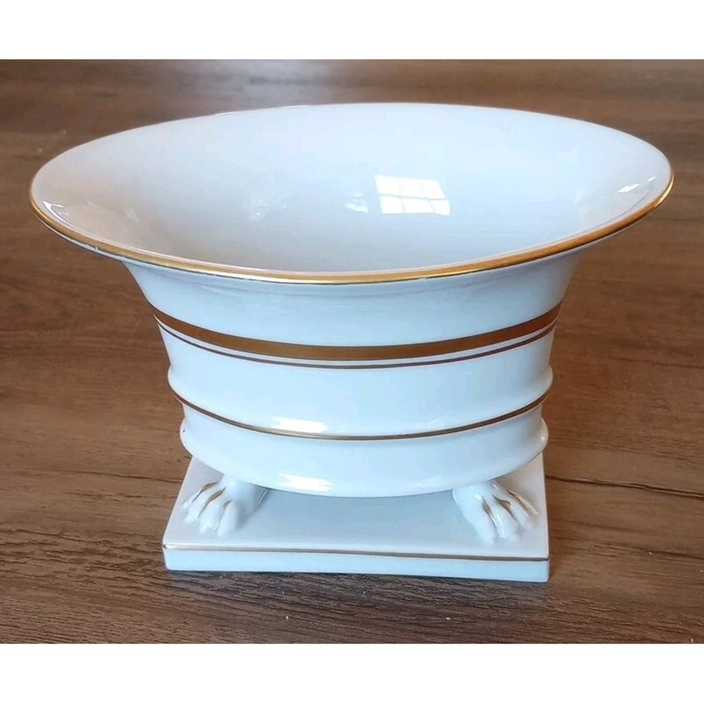 VTG Herend Porcelain W/Hand Painted Gold Detail Feeted Vessel/Vase 4" Tall Rare